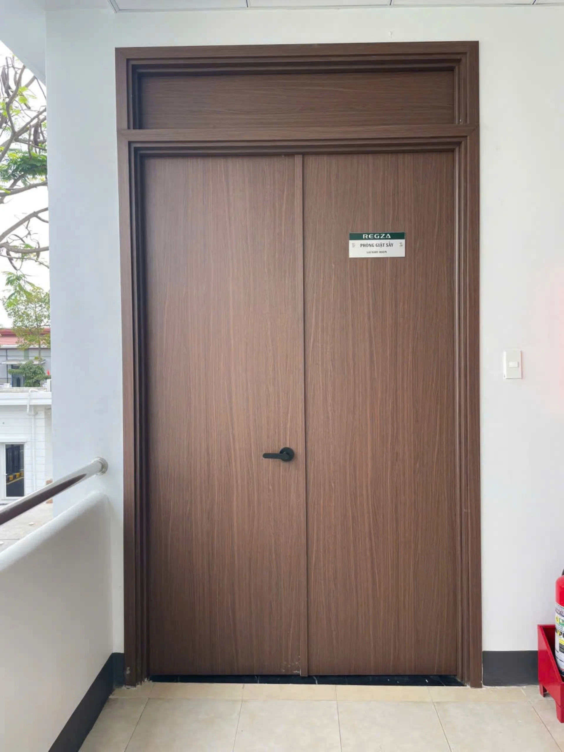 Giá cửa nhựa composite tại Tuy Hoà - Phú Yên
